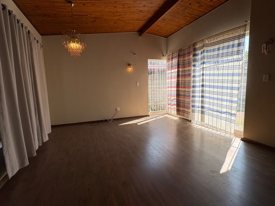 5 Bedroom Property for Sale in Sasolburg Ext 4 Free State